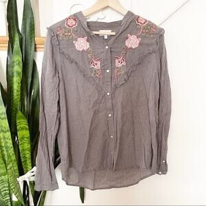 Lucky Brand Button Down grid floral embroidered M